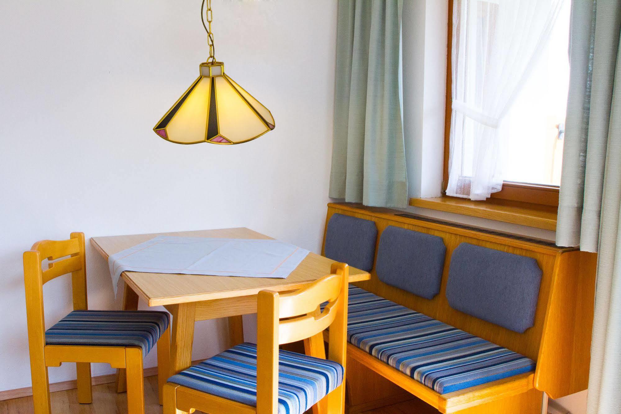 Collina Hotel Garni Nauders Exterior foto