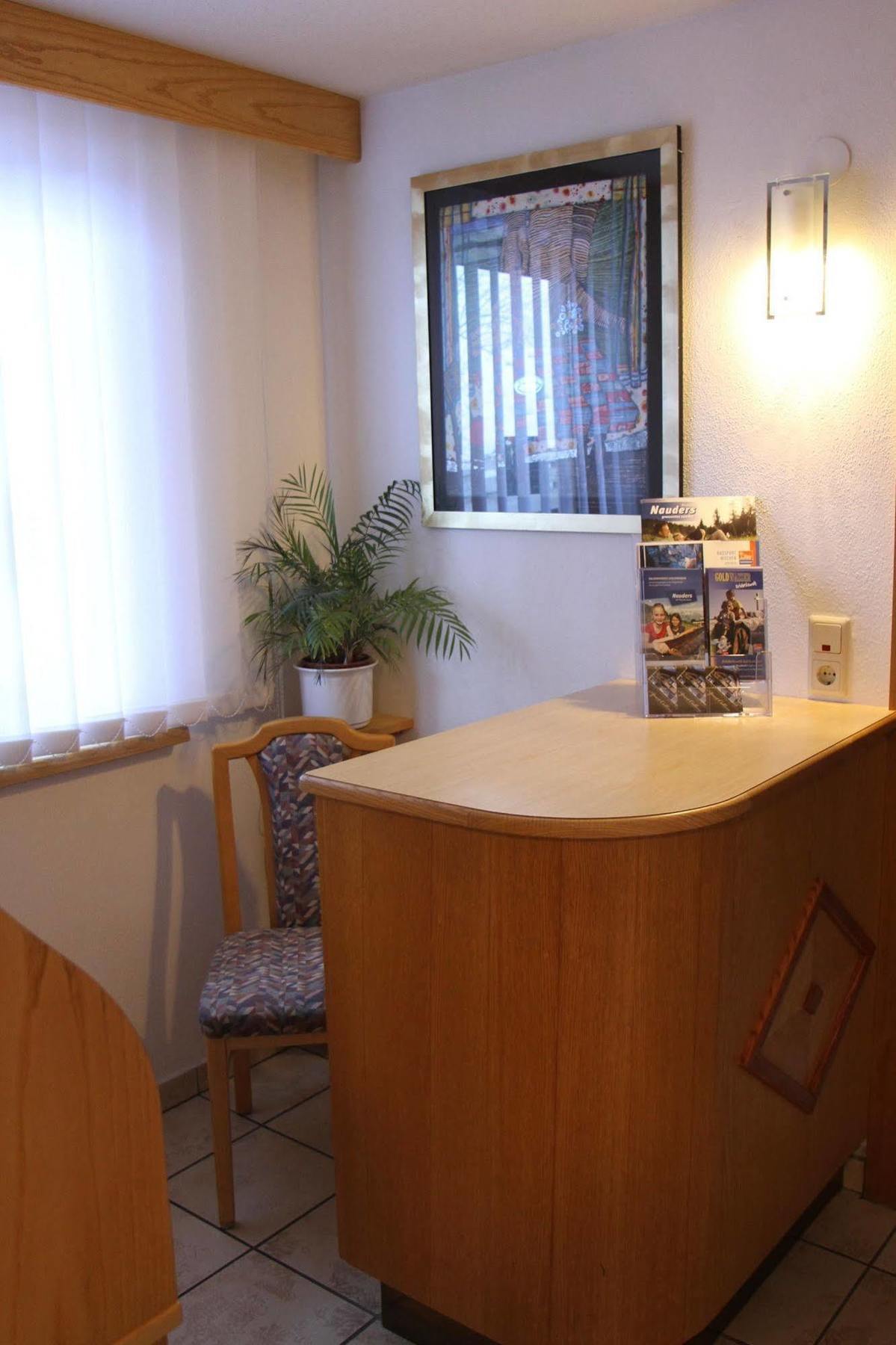 Collina Hotel Garni Nauders Exterior foto