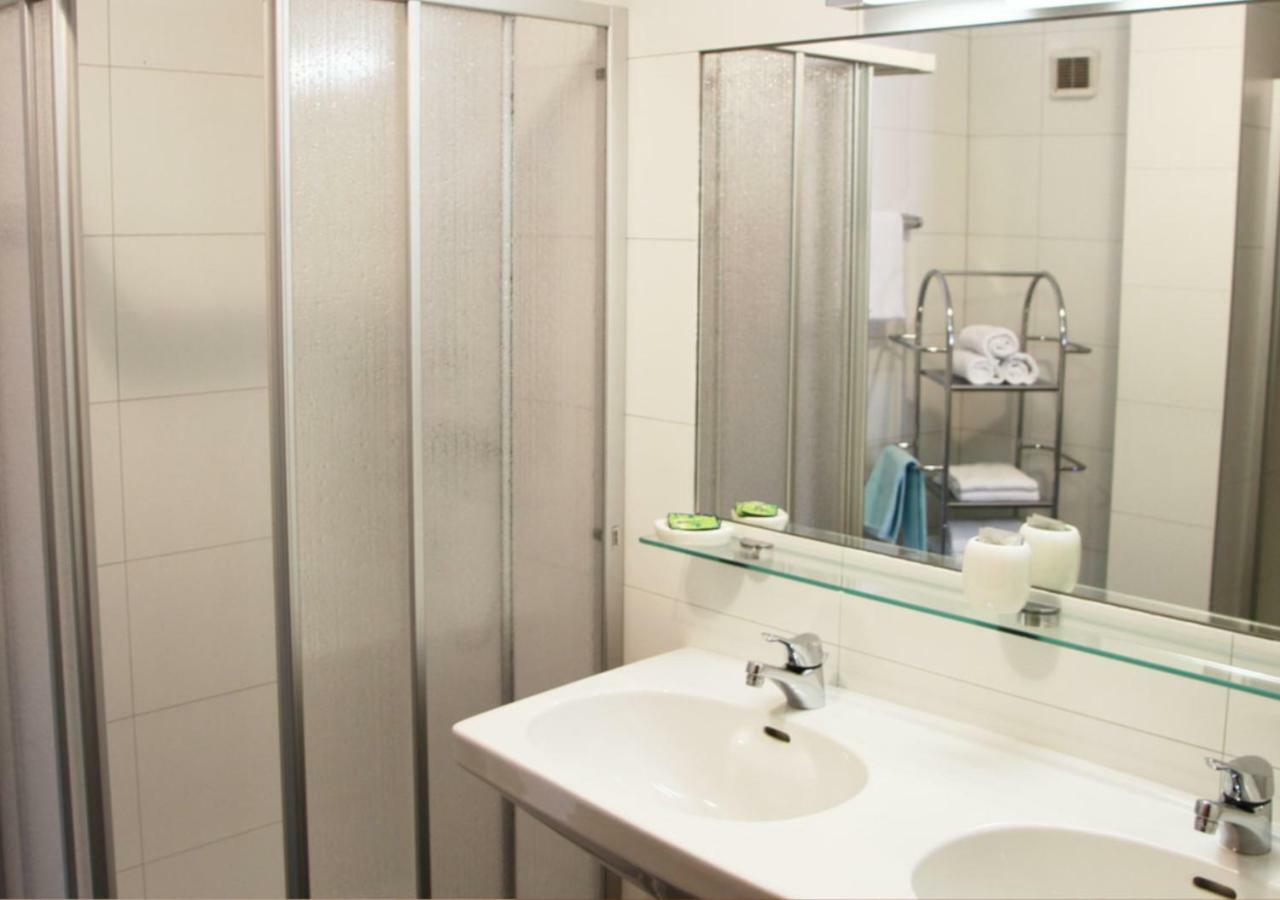 Collina Hotel Garni Nauders Exterior foto